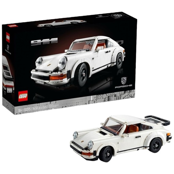 LEGO Creator Expert: Porsche 911 Collectable Model (10295) - Picture 1 of 12